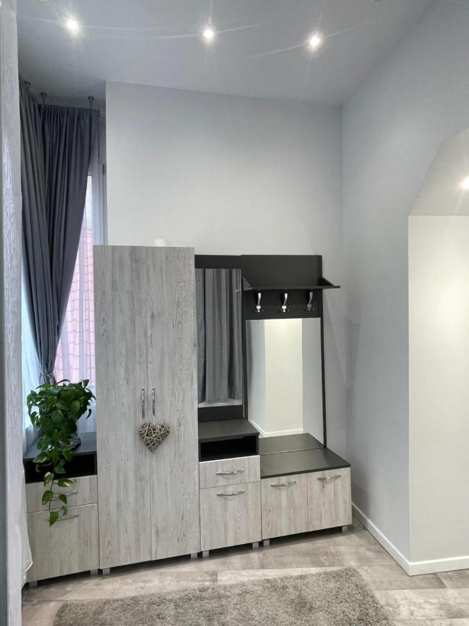 Deyinn Guest House Centrum Турда Экстерьер фото