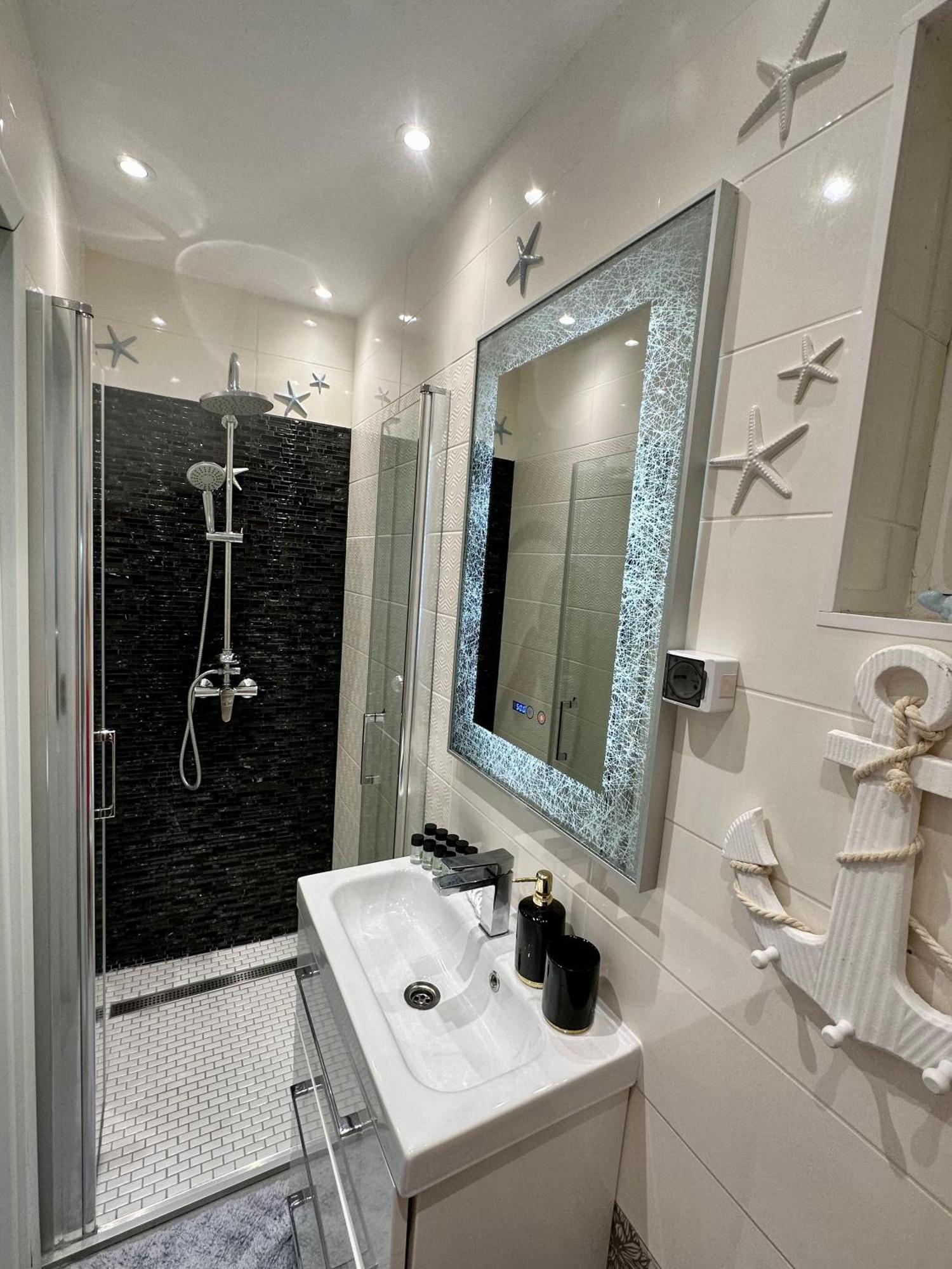 Deyinn Guest House Centrum Турда Экстерьер фото