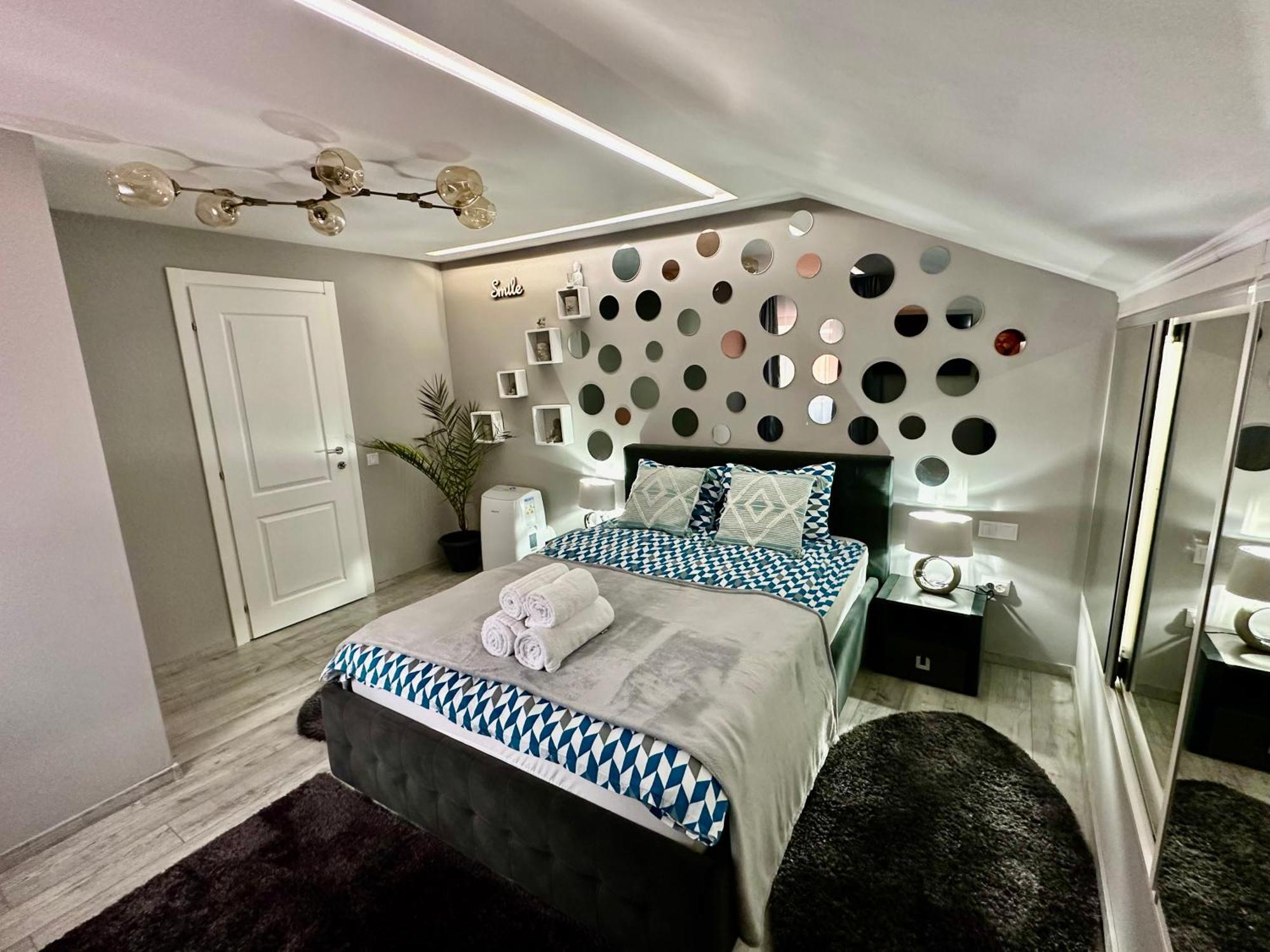 Deyinn Guest House Centrum Турда Экстерьер фото
