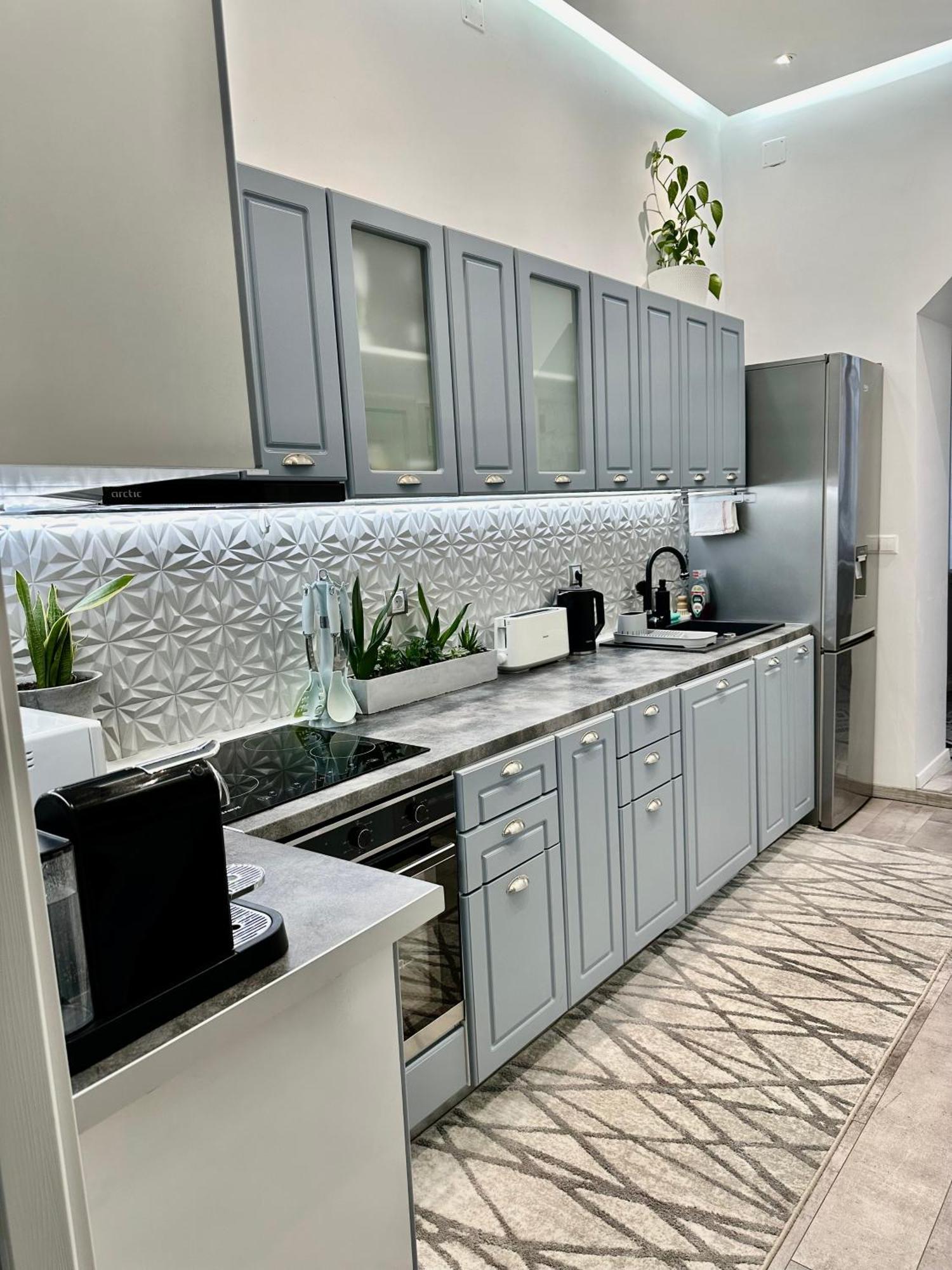 Deyinn Guest House Centrum Турда Экстерьер фото