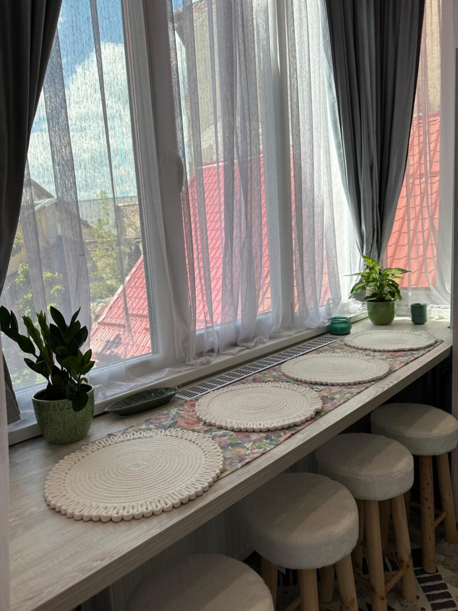 Deyinn Guest House Centrum Турда Экстерьер фото